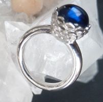 COCKTAIL RING IN 925 SILBER MIT BLAUEM STEIN