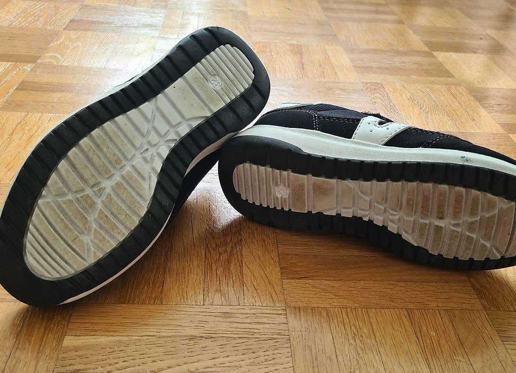 Scarpe per ragazzi: Schuhe Gr. 32 – Usato da Rudolfstetten venduto da anjam81 2