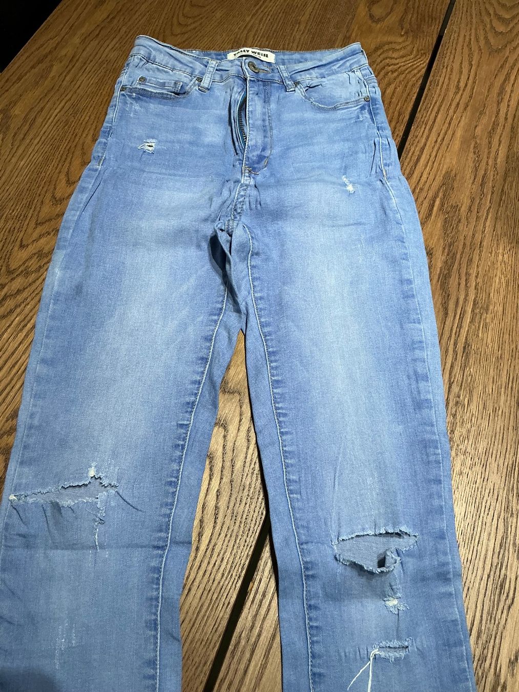 Jeans: Trendige Damen Jeans hellblau Gr. 38 – Usato da Würenlos venduto da Tina48 3