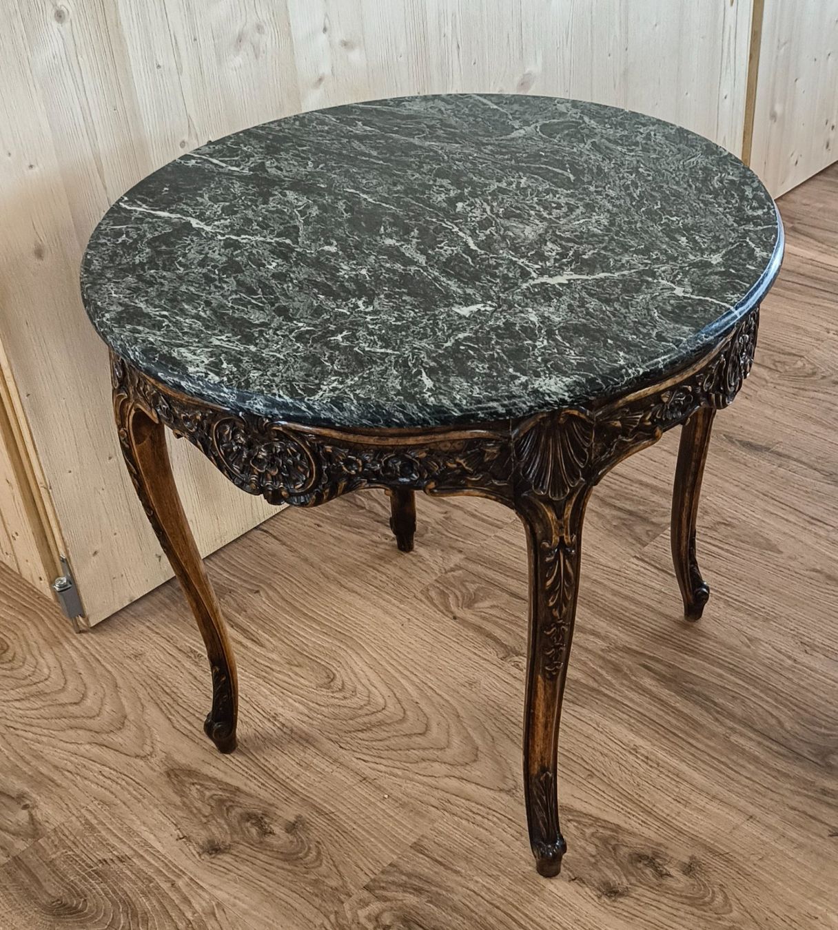 Tables: Tisch mit Marmorplatte – D'occasion à Basel par bk_brockibasel 1