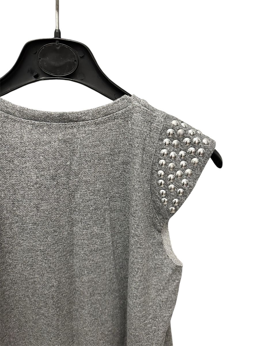 T-shirt: Graues Oberteil mit Nieten, Neu! – Nuovo e nell'imballaggio originale da unterentfelden venduto da leyla08 4