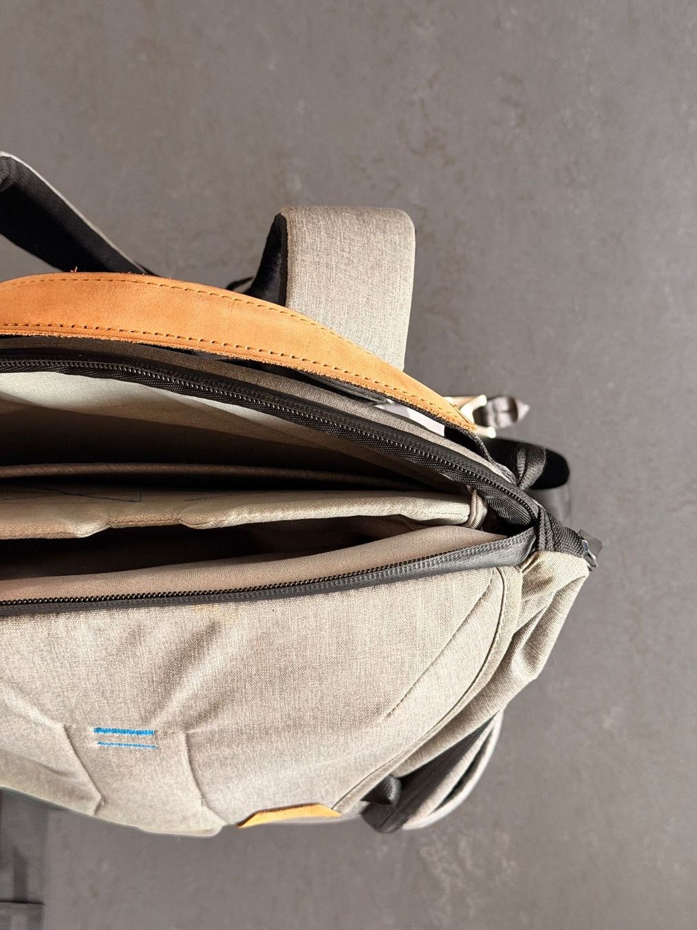 Peak Design Zaini: Kamerarucksack Peak Design The Everyday Backpack 20l Grau – Usato da Aarau venduto da Roadster08 6