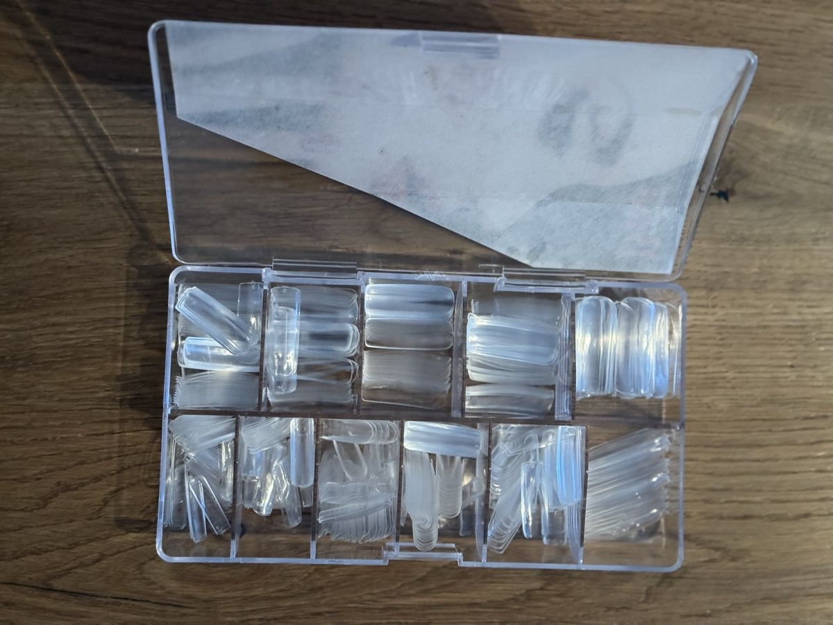 Unghie finte: Nagel Set Victoria Vynn – Usato da Tafers venduto da xhe_wnm6 1