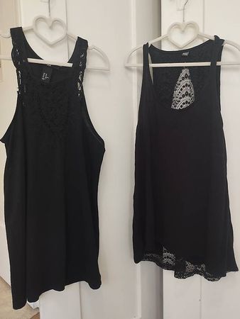 2 edle schwarze Tops / Shirts XS