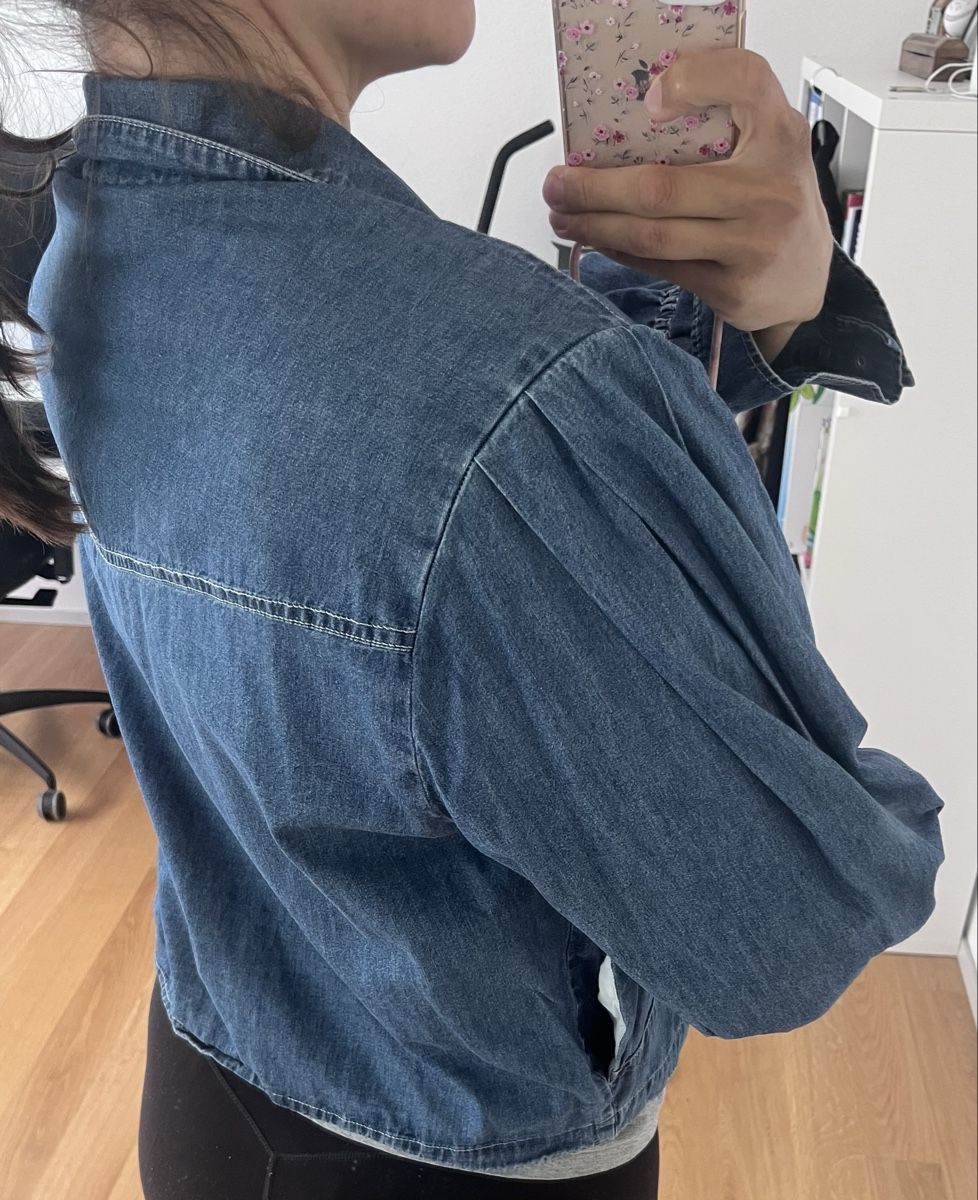 Vestes: Vintage Jeansjacke mit Puffärmeln – Neuf (Voir description) à Emmenbrücke par zak_5wtm 1