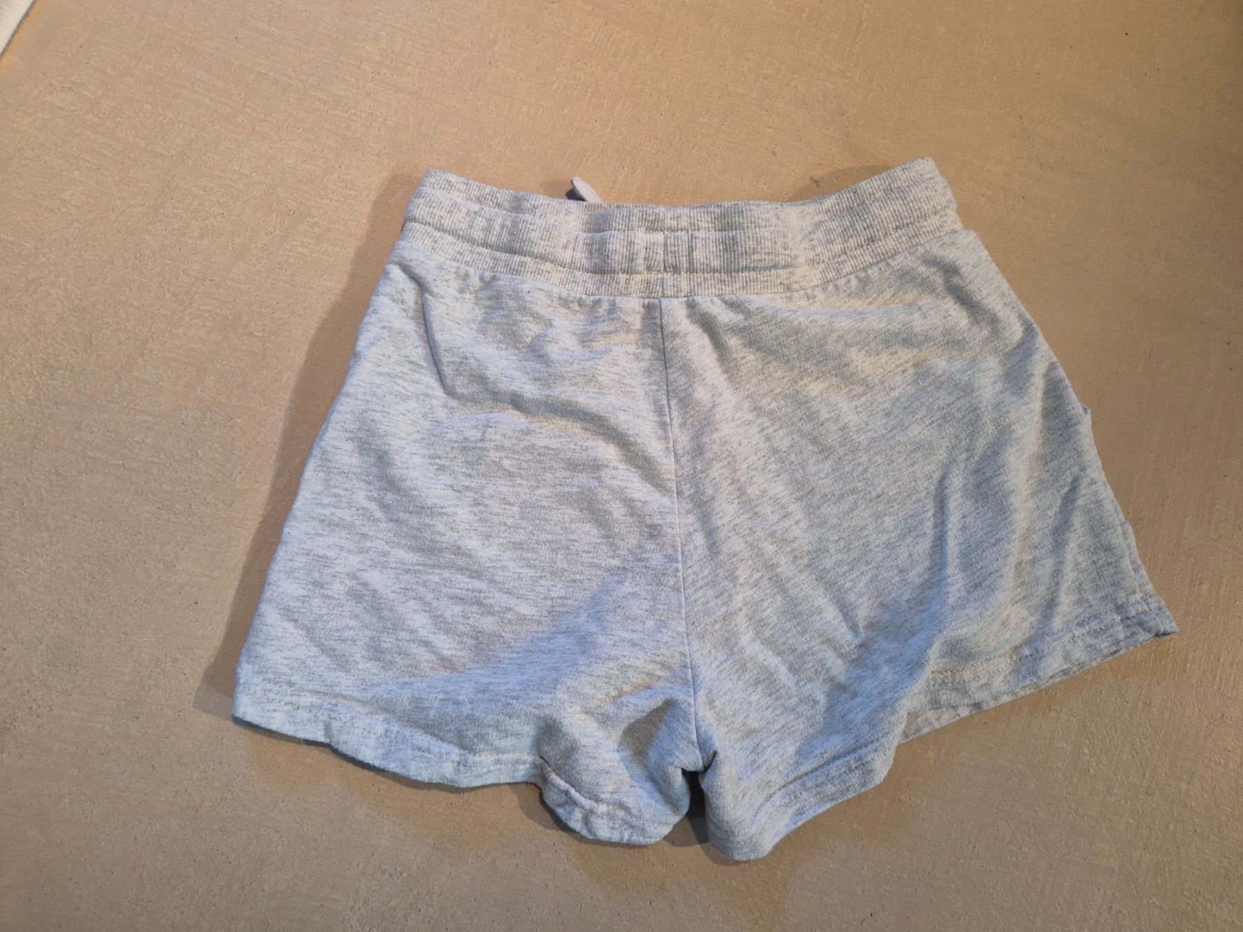 Hosen: Shorts grau, Gr. 140 – Gebraucht aus Dietikon von grafad 1