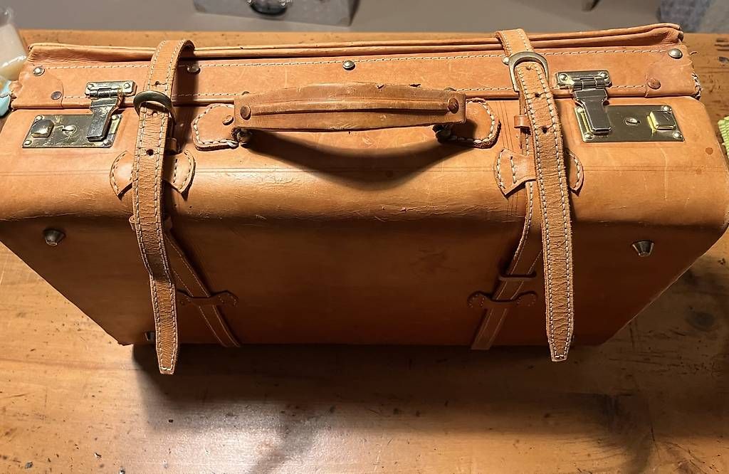 Valigie: Petite valise en cuir  – Usato da Font venduto da Etvous 3