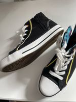 Coole Sneakers Gr. 34, schwarz mit Seitenreissverschluss