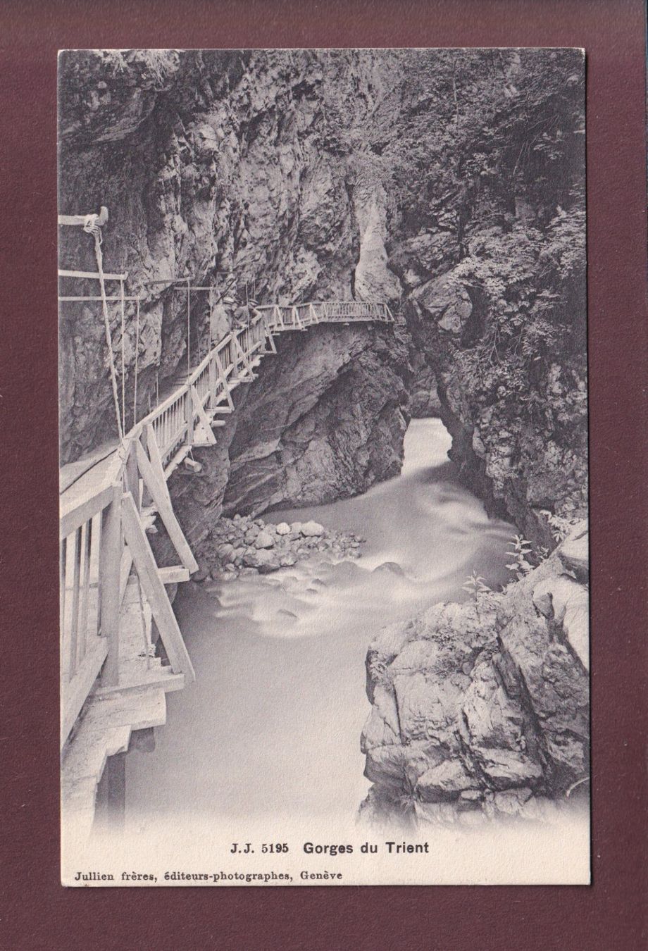 Cartoline postali: Gorges du TRIENT – Usato da Pully venduto da nicecards