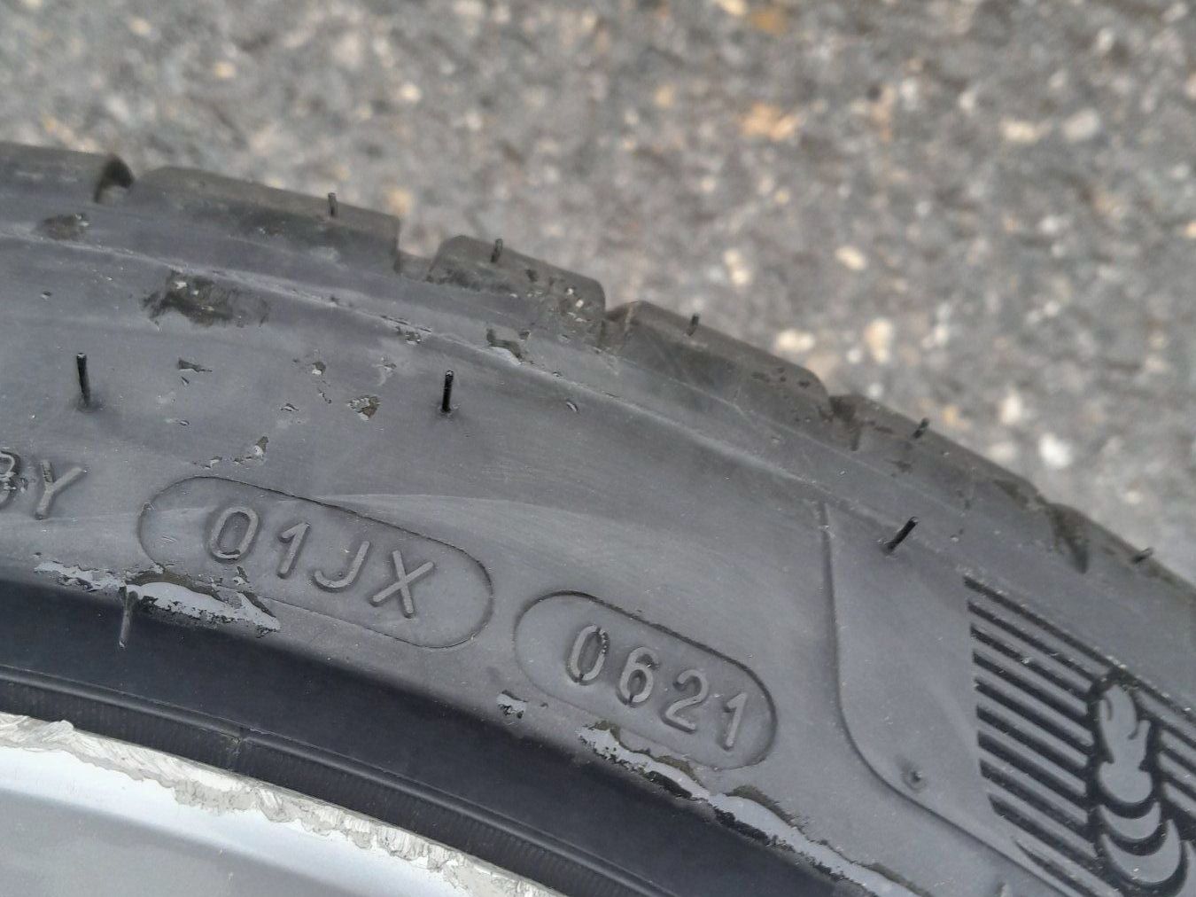 Volkswagen Pneumatici & Ruote complete: Komplettrad Mallory VW Tiguan – Usato da Menzingen venduto da Staub-Landtechnik 8