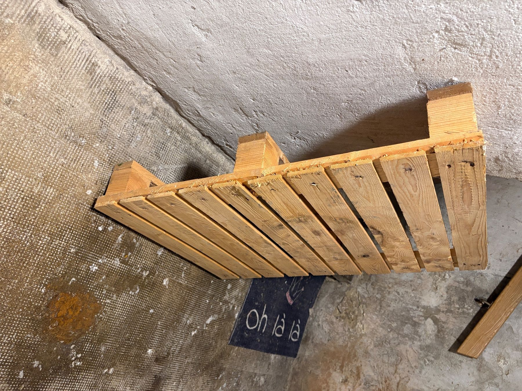 Paletten: Holzpalette 90x64x14,5cm gebraucht – Gebraucht aus Lommiswil von Sali_ 2