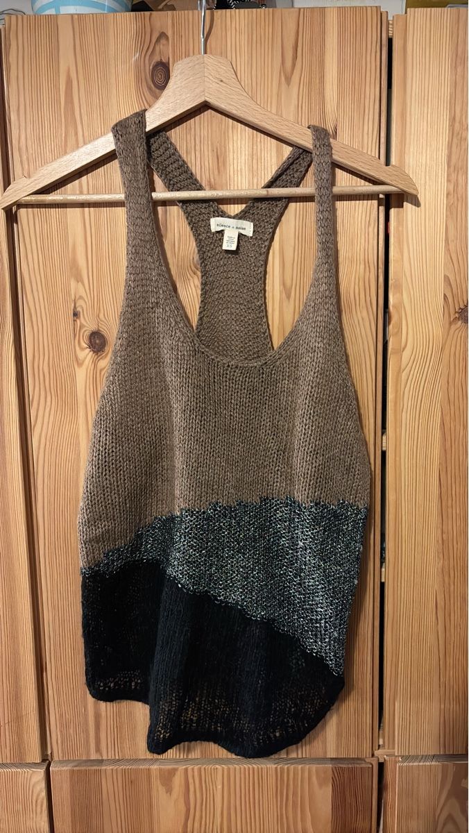 T-shirt: Strickpulli mit speziellem Farbverlauf, Grösse S/M – Usato da Zürich venduto da Tea01