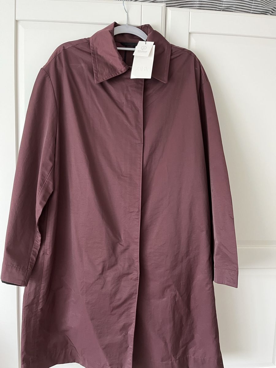 Zara Mäntel: Wasserdichte Trenchcoat – Neu und originalverpackt aus Allschwil von eyl_bb8q