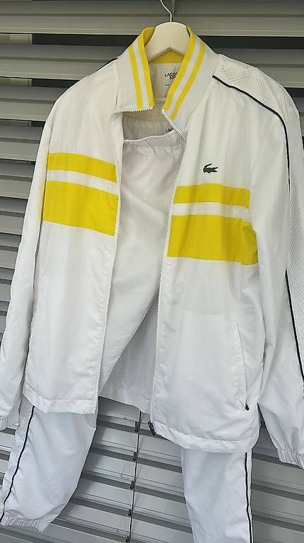Completi, tute sportive e funzionali: Lacoste Sweater Anzug  – Usato da Rümlang venduto da NeomiM