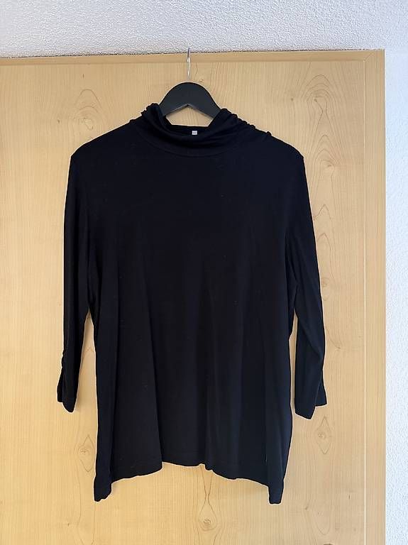 Pullover & Sweatshirts: Schwarzes Langarmshirt XXL – Gebraucht aus Rorschach von Tara234