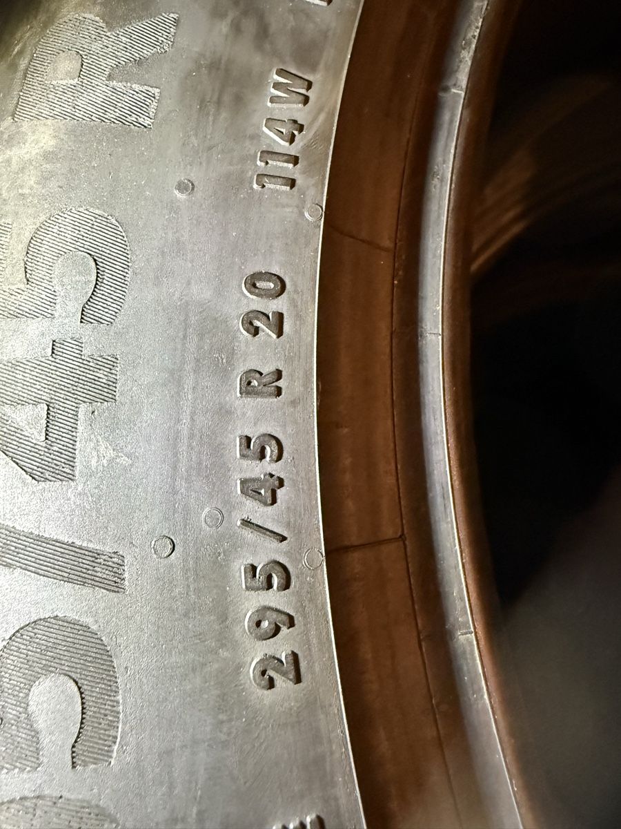 Pneumatici & Ruote complete: Sommerreifen 295/45 R20  – Usato da Bretzwil venduto da angel094