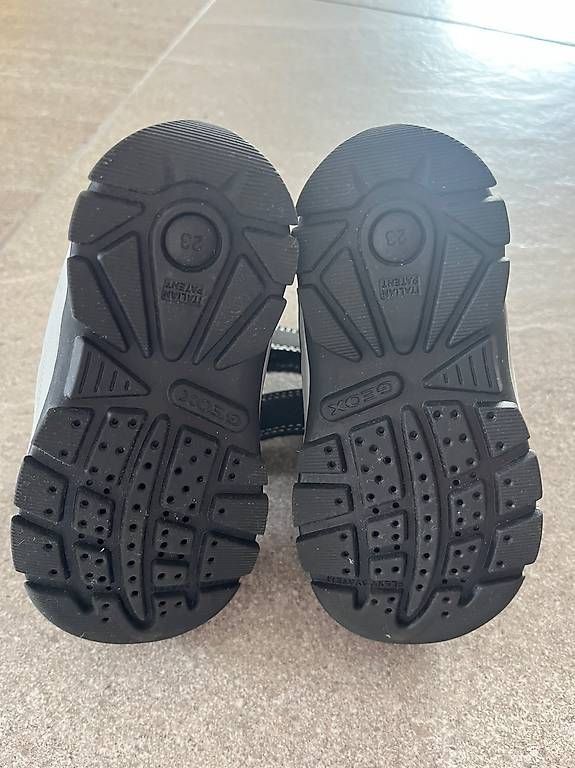 Geox Scarpe per ragazzi: GEOX Winterschuhe, NEU, Grösse 23 – Nuovo (secondo la descrizione) da St-Prex venduto da buc_y6n7 3