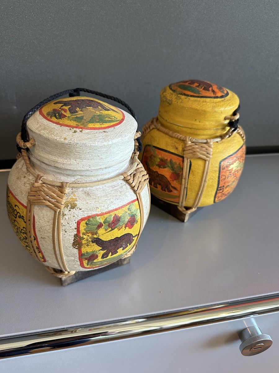 Tutte le decorazioni: Zwei thailändische Reisbehälter – Nuovo (secondo la descrizione) da Zürich venduto da Tasse2