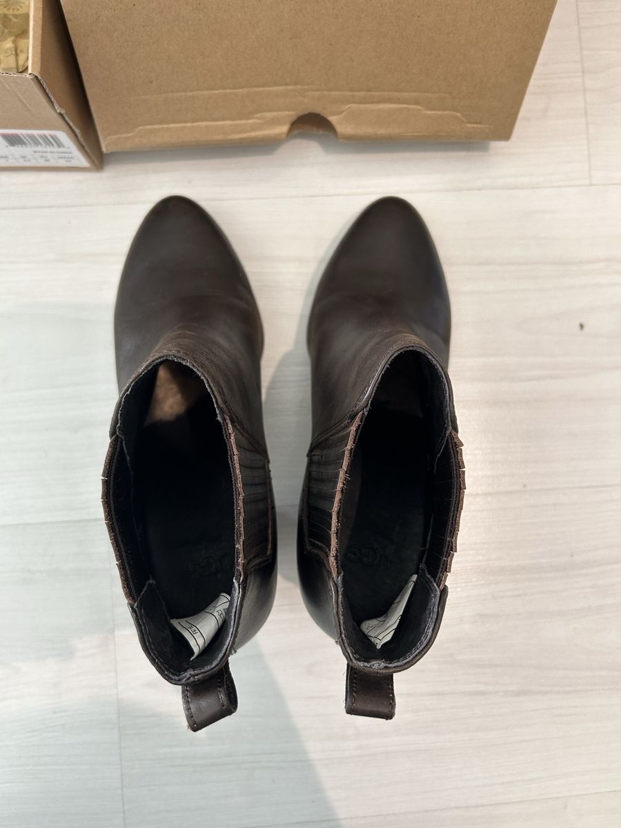Ugg Scarpe da donna: UGG Australia brown Leather Ankle Boots - Size 7! – Usato da Wallisellen venduto da sam_kf7w 2