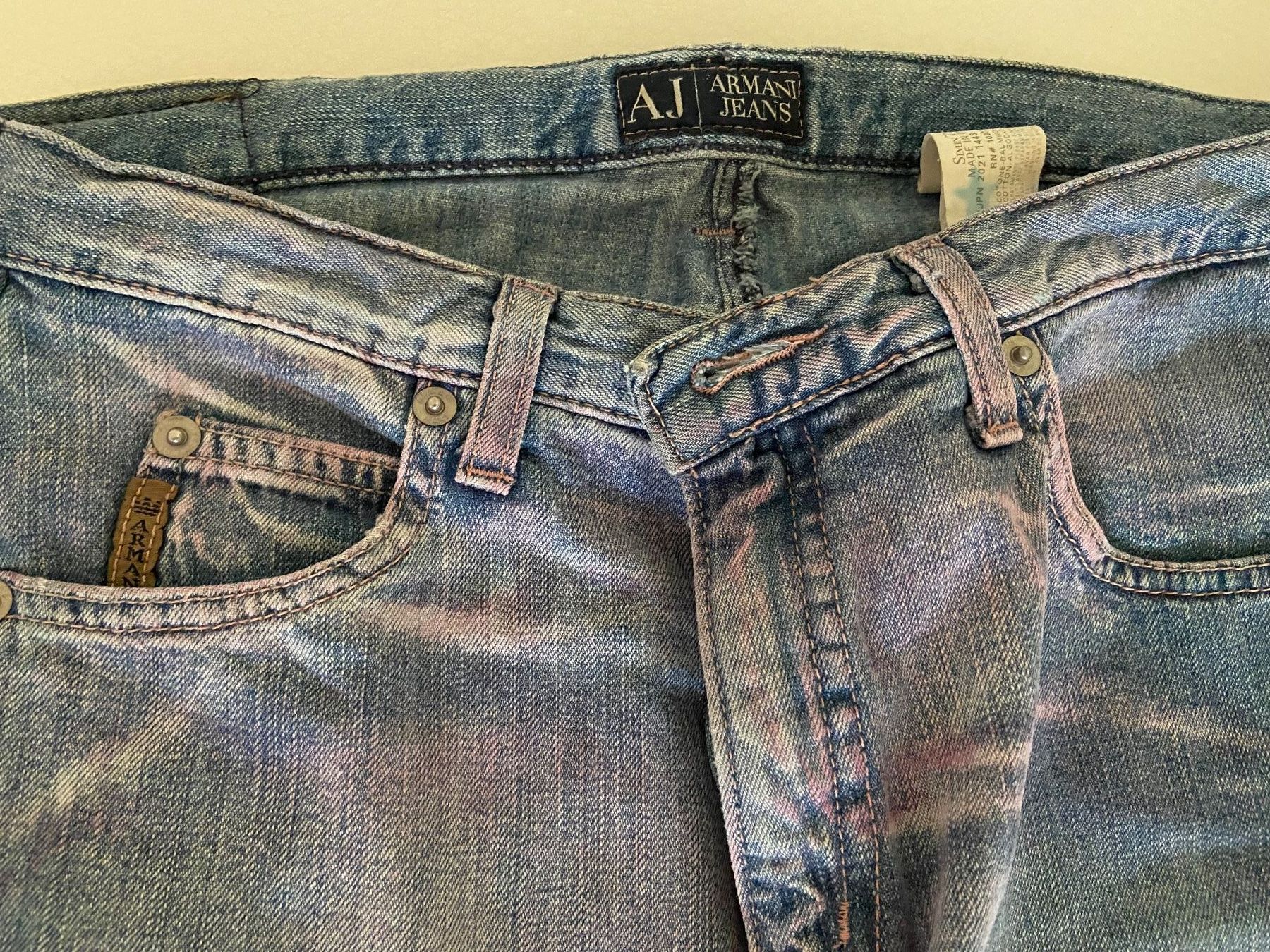 Armani Jeans: AJ Armani Jeans low waist – Usato da Unterengstringen venduto da bar_rh5f 2