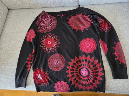Pull Desigual taille XL