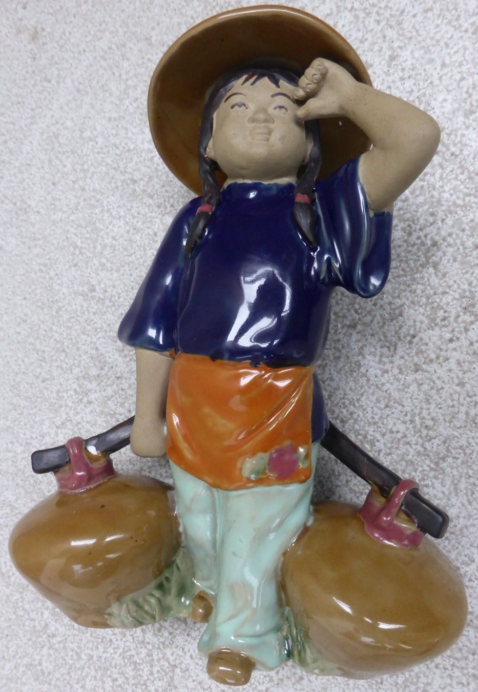 Sculture & Statue: ANTIKE MONGOLISCHE -WASSERTRÄGERIN,-21,5 SELADON--KERAMIK – Usato da Zürich venduto da tritonis
