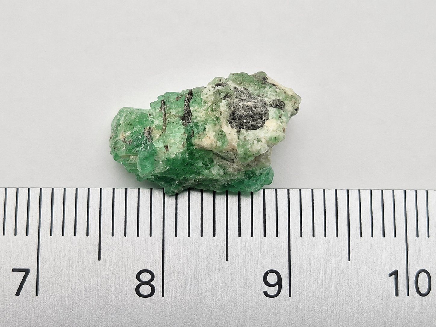 Pietre preziose: Smaragd roh 6.6ct – Nuovo e nell'imballaggio originale da Winterthur venduto da LukasMineralienOase 2