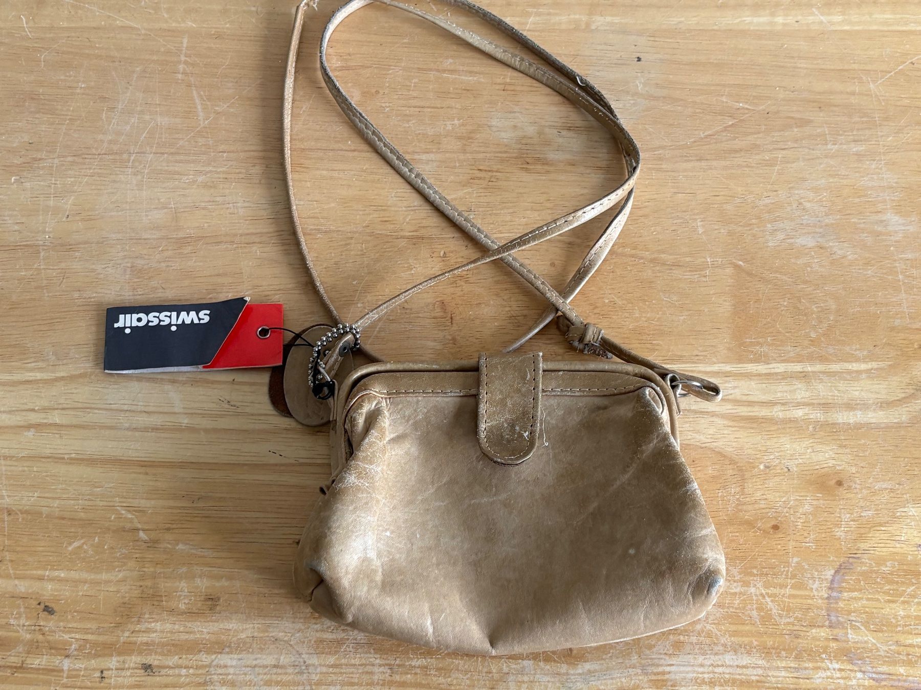 Swissair Borse: Schöne Ledertasche von Swissair – Usato da Frick venduto da Rukki