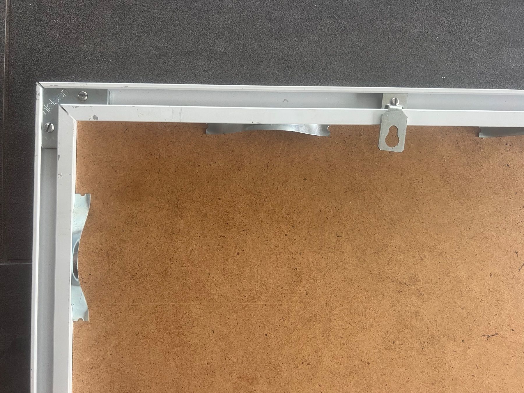 Cornici: 4 identische Aluminiumrahmen, nielsen – Usato da Rain venduto da Pic-Ass 3