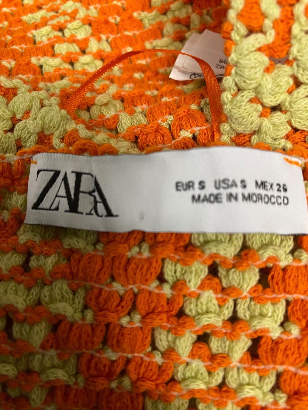 Zara Top: ZARA kurzer Stricktop - neu - – Nuovo (secondo la descrizione) da Jona venduto da vanessasupermarket20 7