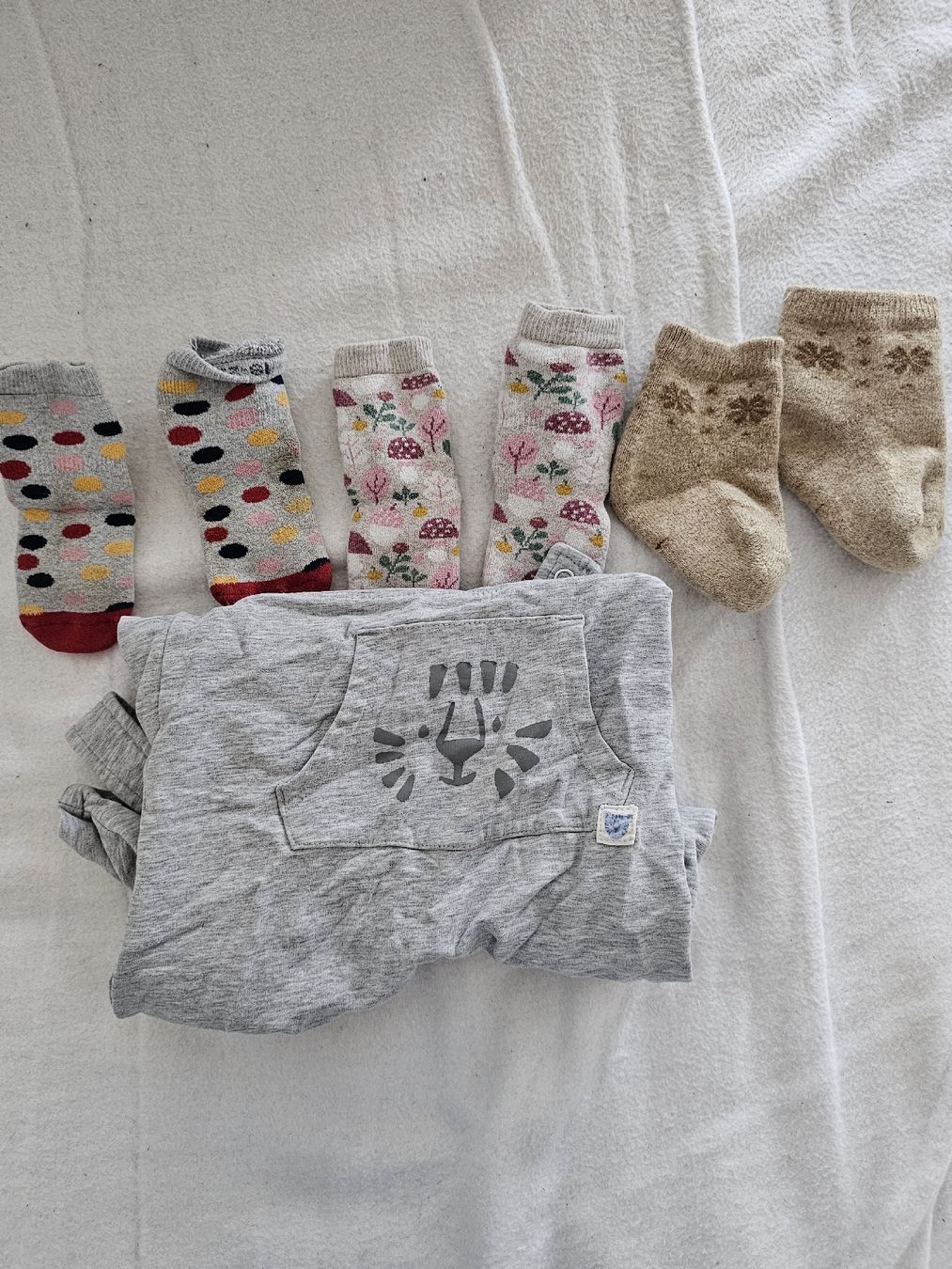 Lotti & Set di vestiti: Grosses Kleiderpaket Mädchen 74 – Usato da Kesswil venduto da yanat 9