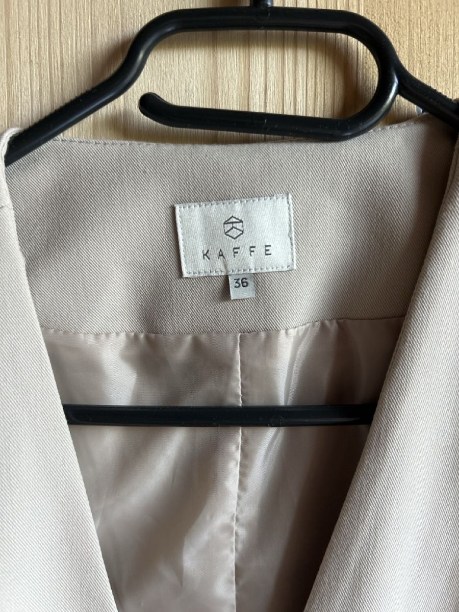 Gilets: Weste Kaffe Beige Grösse 36 – Neuf (Voir description) à Frenkendorf par ana_h7dx 3