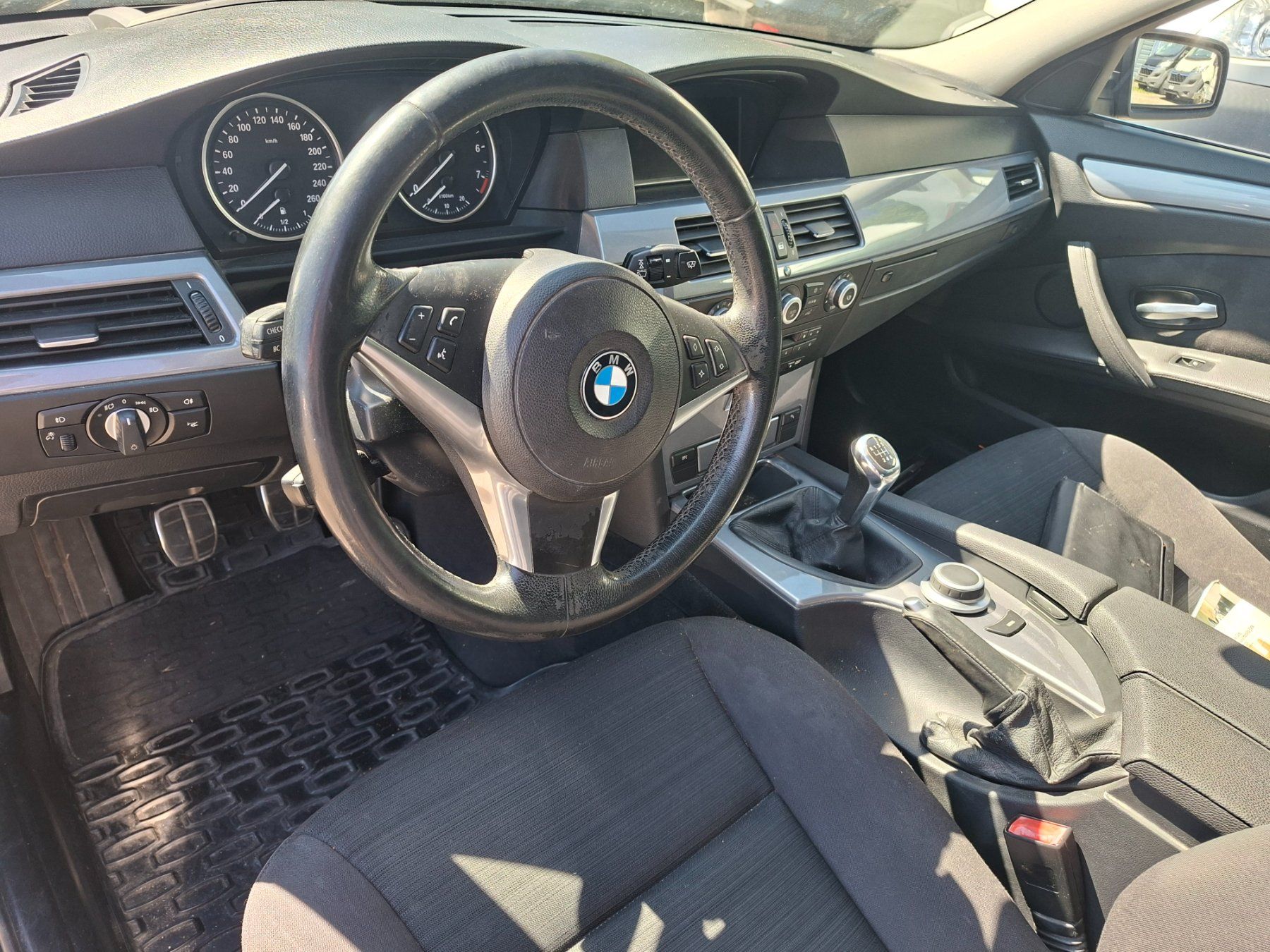 BMW Autos: Bmw 525xi – D'occasion à Bernex par Wannabehasbeen01 6