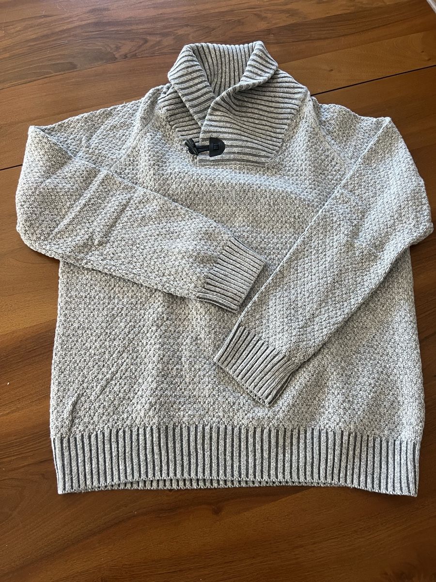 H&M Pullover & Sweatshirts: H&M Herrenpullover Gr. M Strickpullover Kragen Grau meliert – Gebraucht aus Forch von grizzly52 1