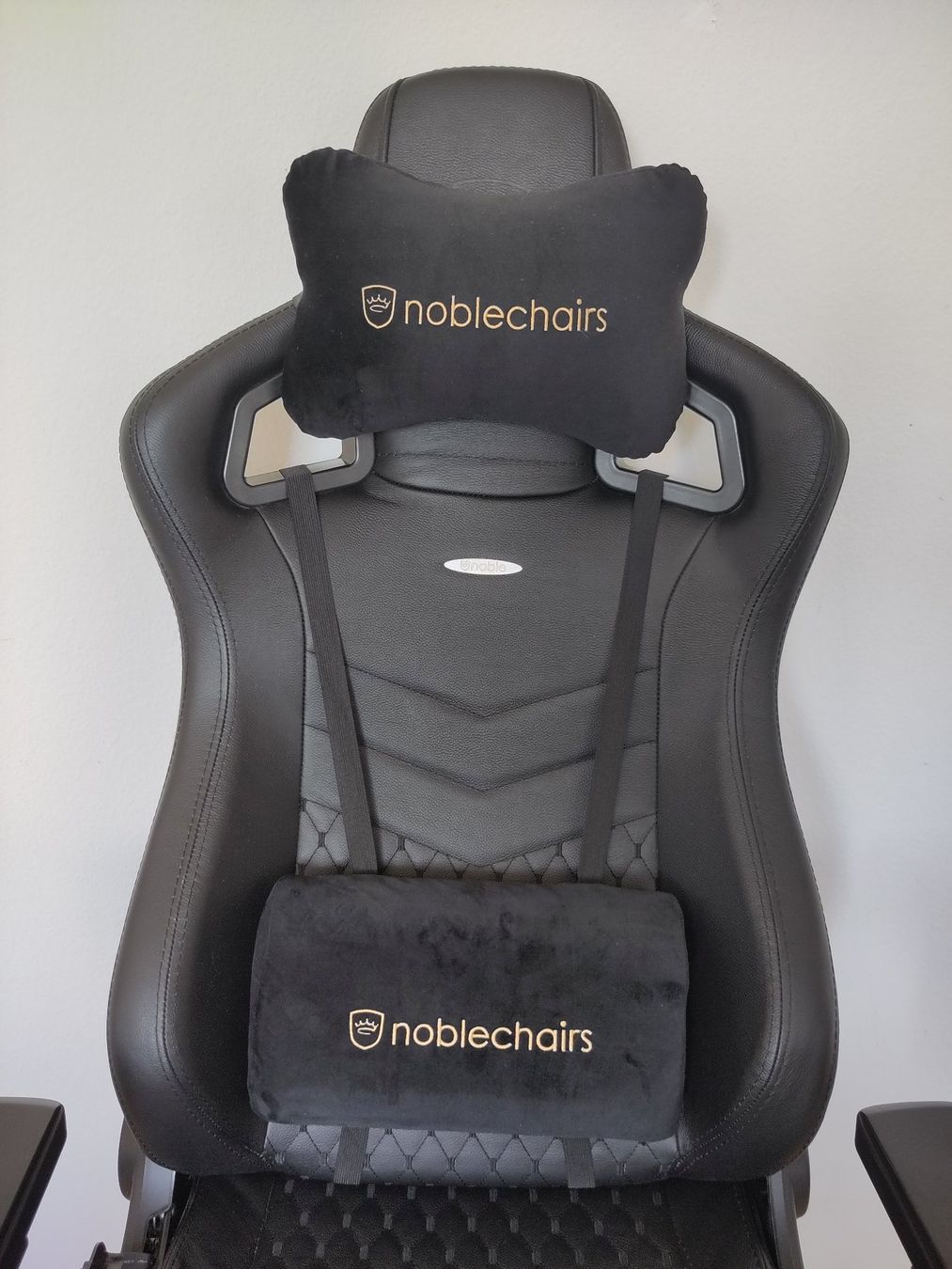 Noblechairs Sedie: noblechairs EPIC Echtleder – Usato da Wil SG venduto da GaramBar 6