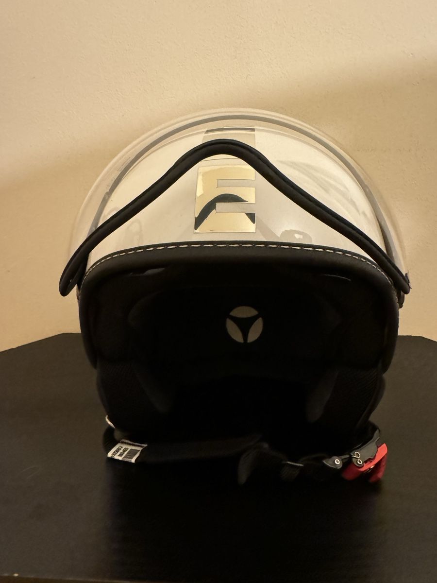 Caschi & visiere: Vendo casco Momo Design – Nuovo (secondo la descrizione) da Davesco-Soragno venduto da lar_n5p8 3