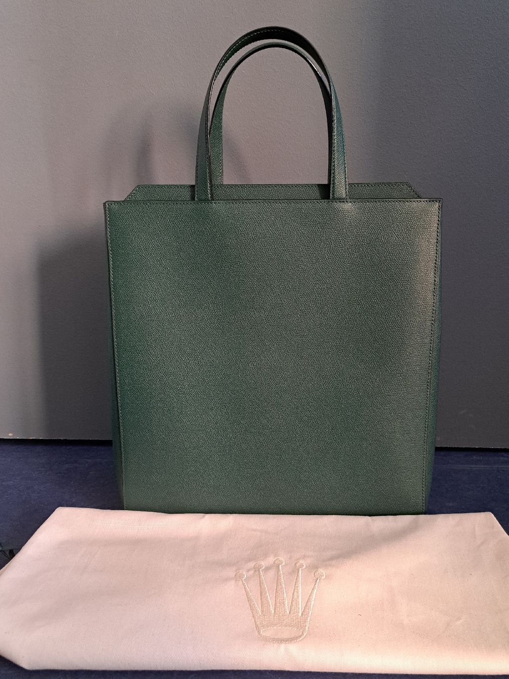 Rolex Borse: Orginal grüne Rolex Shoppingbag Leder – Nuovo (secondo la descrizione) da bad zurzach venduto da jue_5xhl