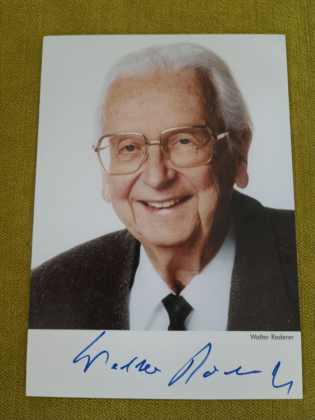 Autografi: Walter Roderer - handsigniert – Usato da Menziken venduto da Artographs
