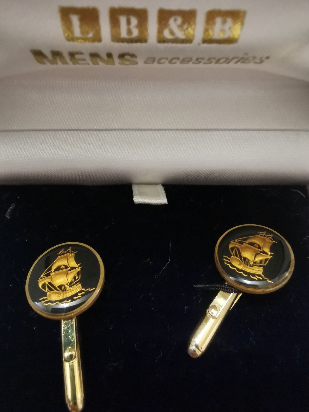 Boutons de manchette: LB&B MENS Manschettenknöpfe – D'occasion à Basel par Treasurehunter 1
