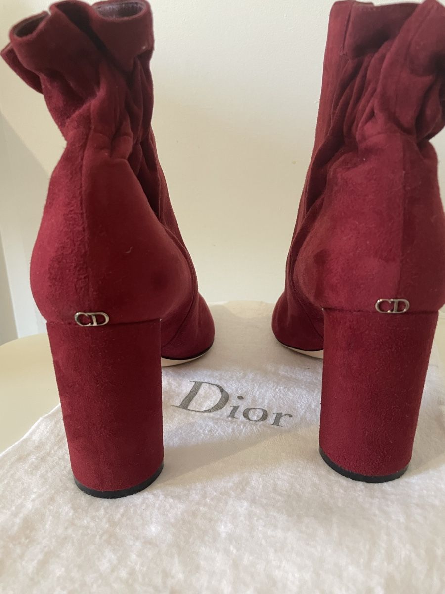 Dior Damenschuhe: Stivaletti CRISTIAN DIOR 39.  – Gebraucht aus Bellinzona von nat_j2w5 1