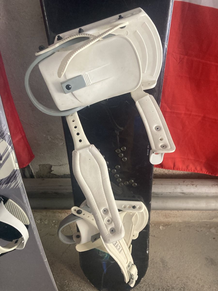 Board: x2 snowboards und boa boots 42.5 – Usato da St. Gallen venduto da Parrotb 4