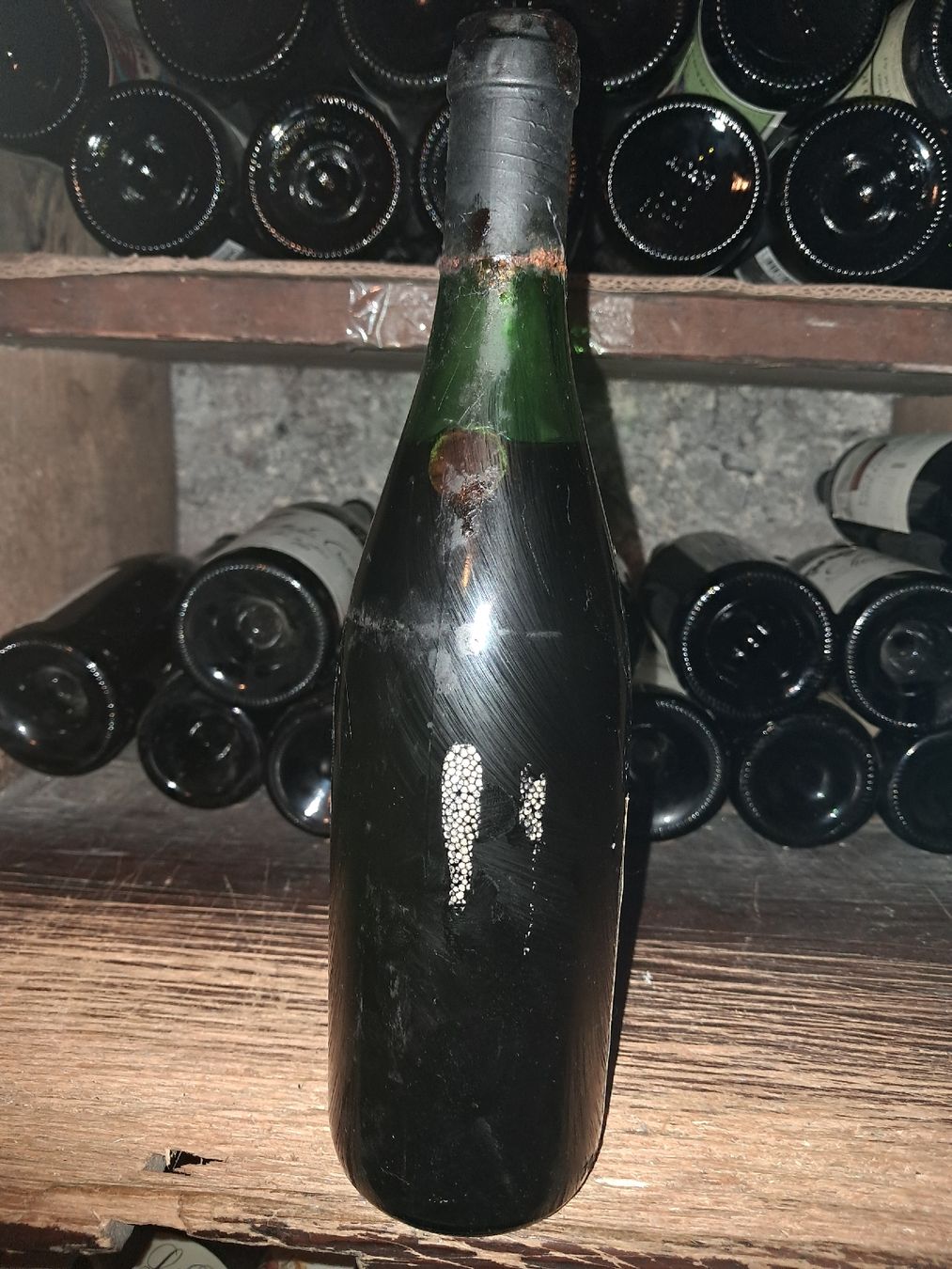 Vino: Fleurie "Dorlan" de la récolte 1981 – Nuovo e nell'imballaggio originale da Le locle venduto da juliensaran 2