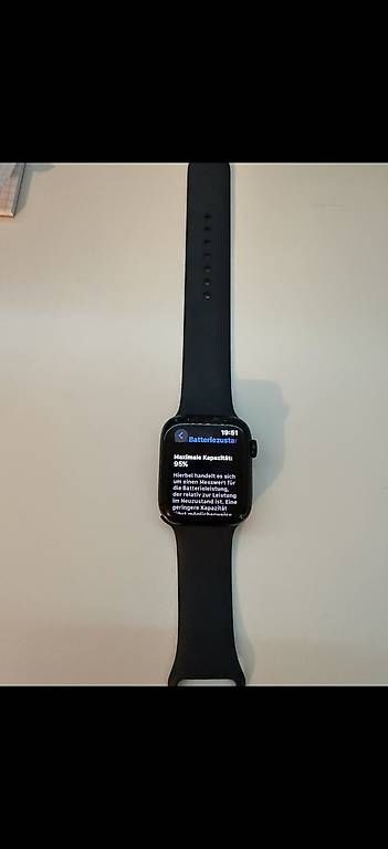 Apple Smartwatch: Apple Watch SE 2. Generation 44 mm GPS – Usato da Elgg venduto da ras_vkv2 2