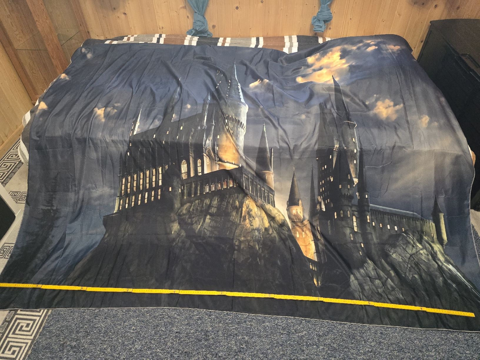 Alle Dekorationen: Wandtuch Hogwarts – Neu (gemäss Beschreibung) aus Schwarzenburg von Unkreativ2