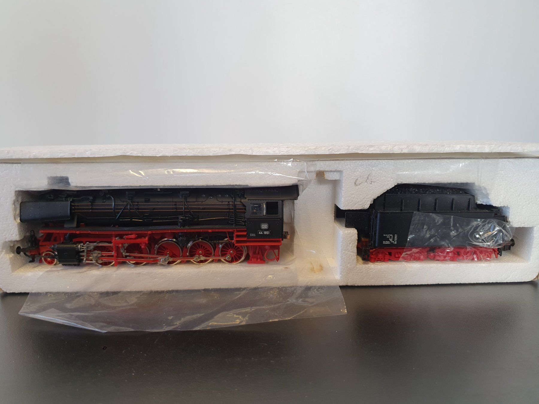 Roco Modellini di ferrovie: ROCO:DC: DB DAMPFLOK BR 44 TOP/OVP – Usato da Biglen venduto da taunus82