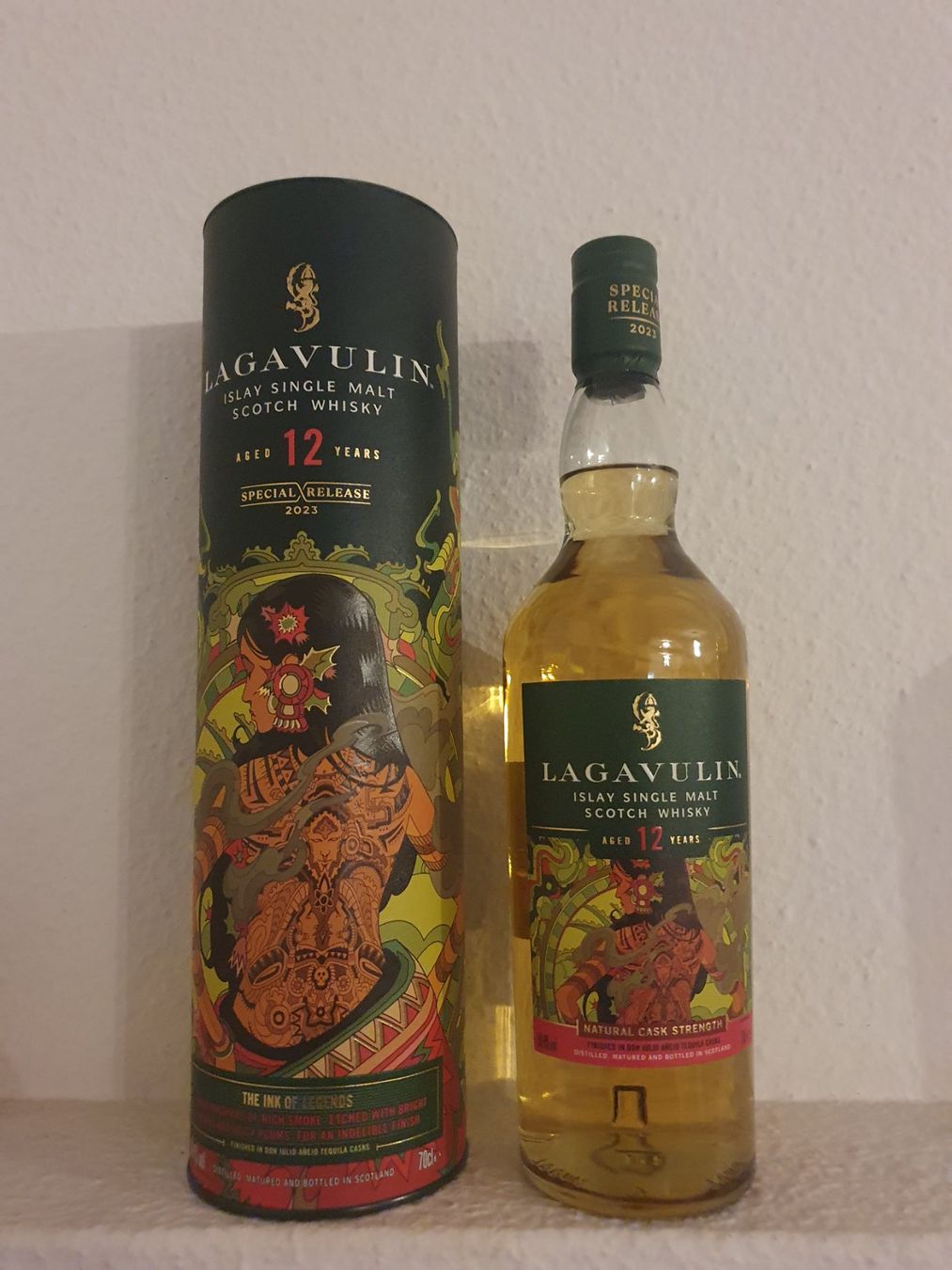 Lagavulin Bevande alcoliche: Lagavulin 12y Cask Strength Limited Edition 2023 – Nuovo e nell'imballaggio originale da Langnau am Albis venduto da jer_pm72