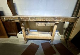 Établi de menuiserie en bois année 1970.