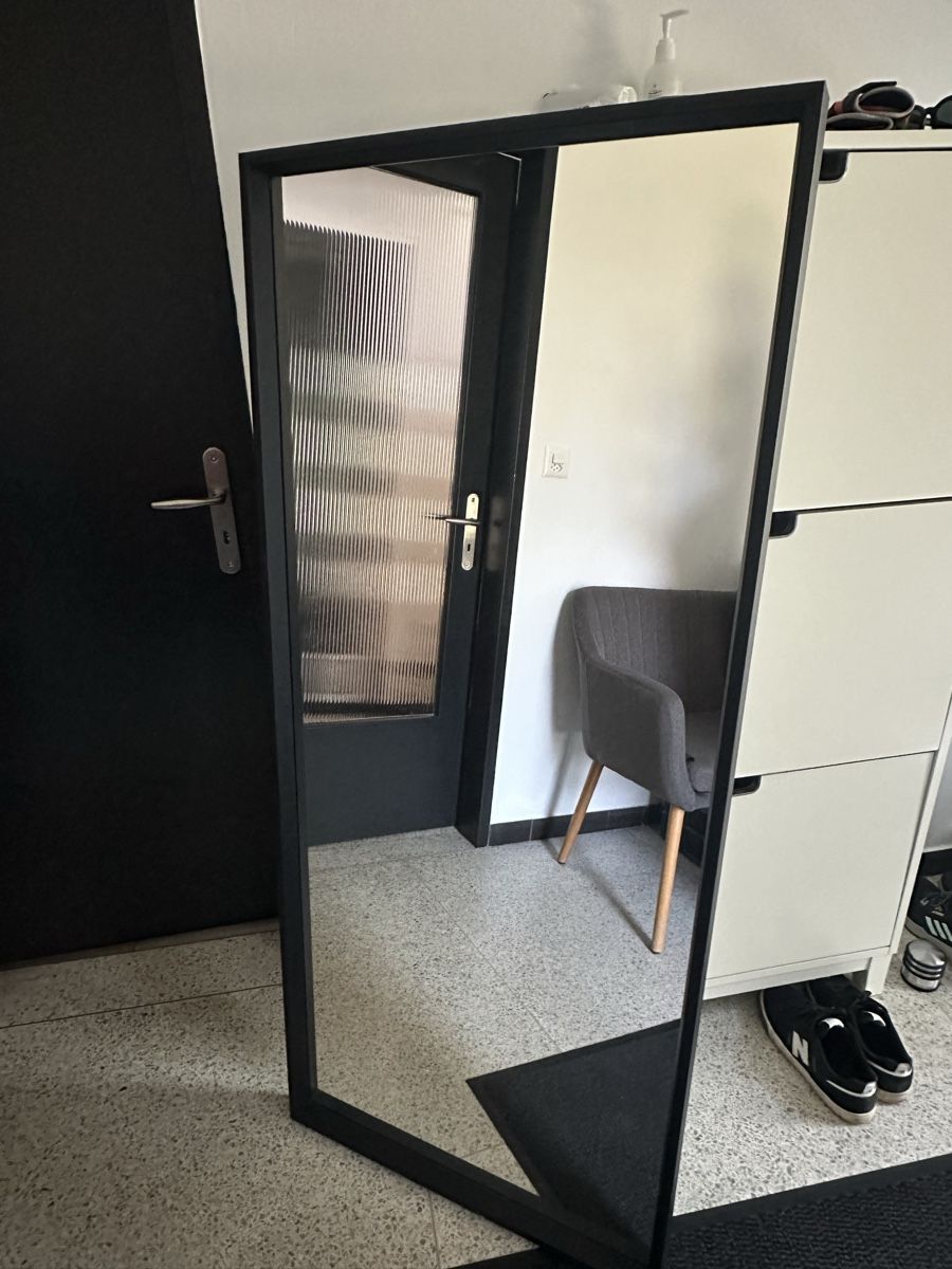 Ikea Specchi: Miroir NISSEDAL noir 65x150 cm – Usato da Sonceboz-Sombeval venduto da cha_fv9q 2