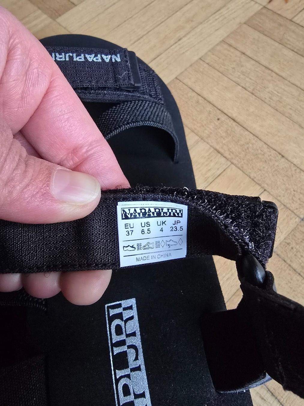 Napapijri Scarpe da donna: Napapijri Damen Sandalen Gr.37 – Usato da Eglisau venduto da zti_96kb 4