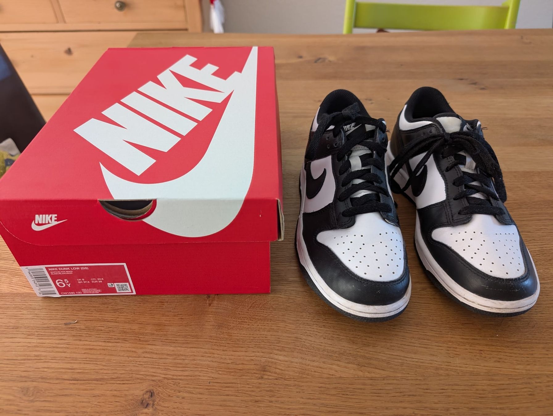 Nike Scarpe da uomo: Nike Sneaker Dunk Low GS, Grösse 39 – Usato da Wolfhausen venduto da Odi1911